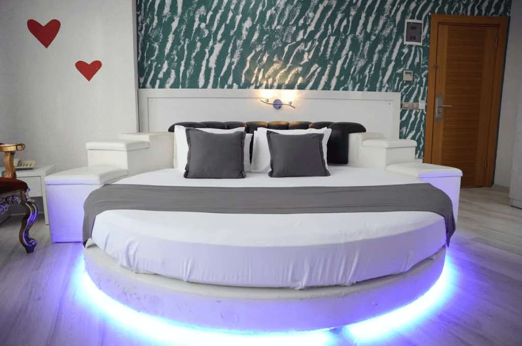 Mira Blue Hotel — 8