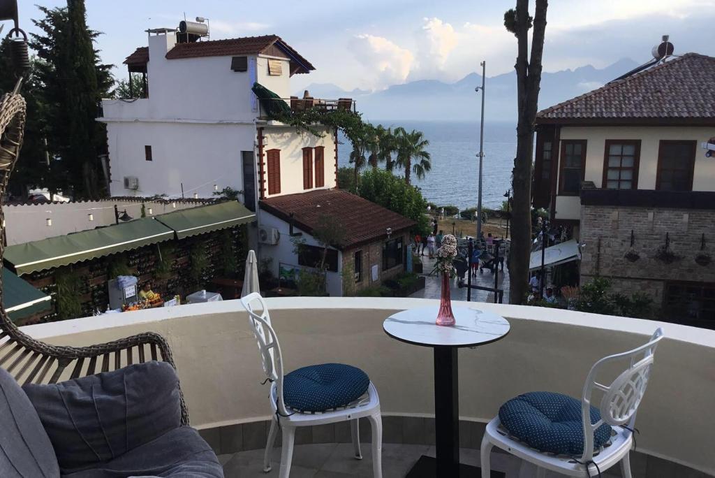 Mono Hotel Kaleiçi — 5