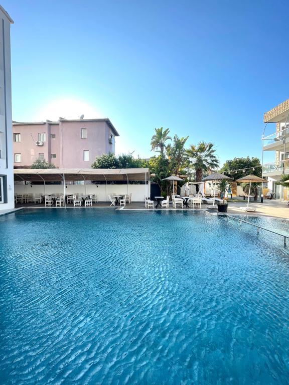 Lizbonia Otel Çeşme — 7
