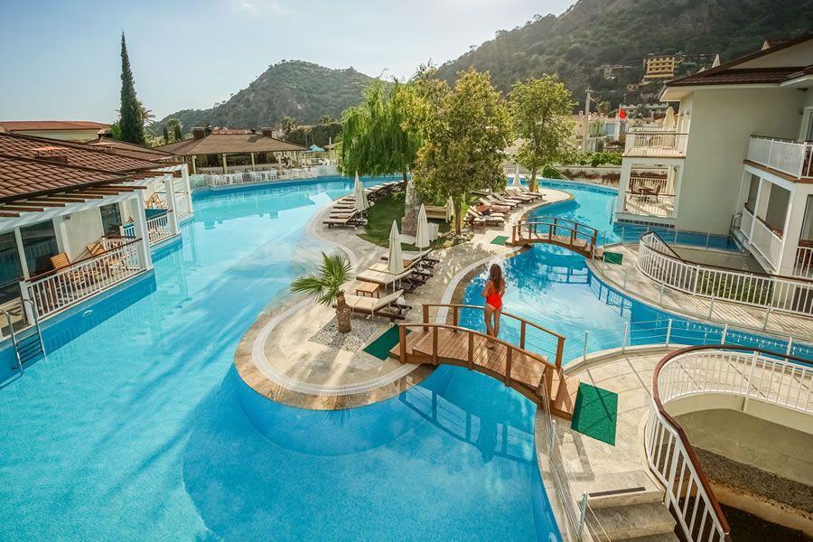 Mozaik Apartments & Hotel