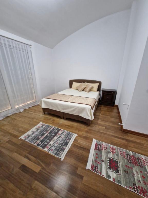 Adens Villalari — 2