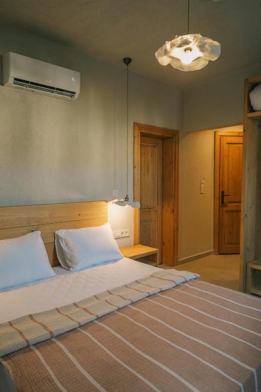 Nephos Hotel — 2