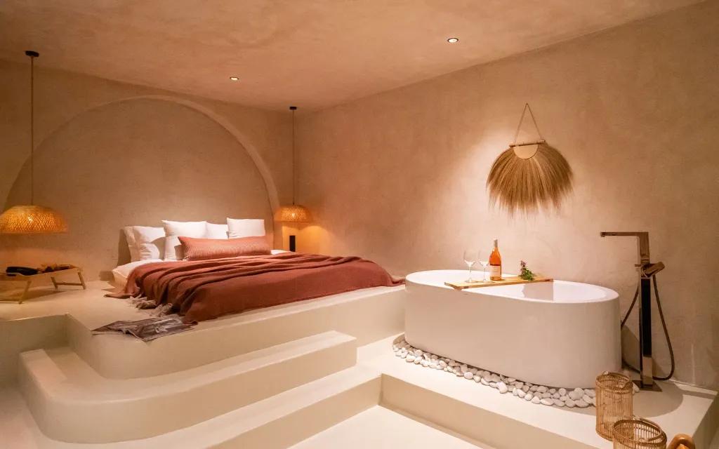 Noi Hotel — 4