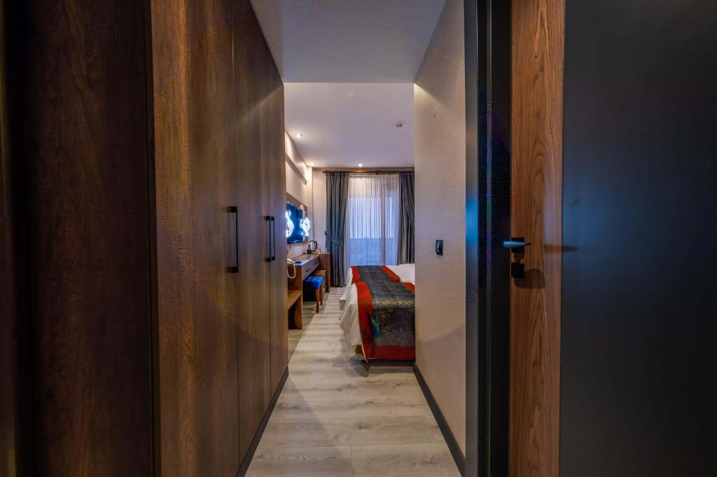 Ornella Otel Altınoluk — 8