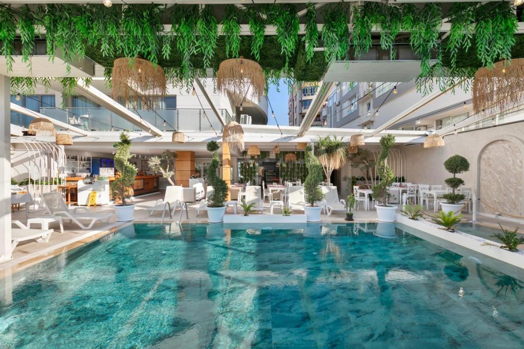 Pacco Hotel Spa — 6