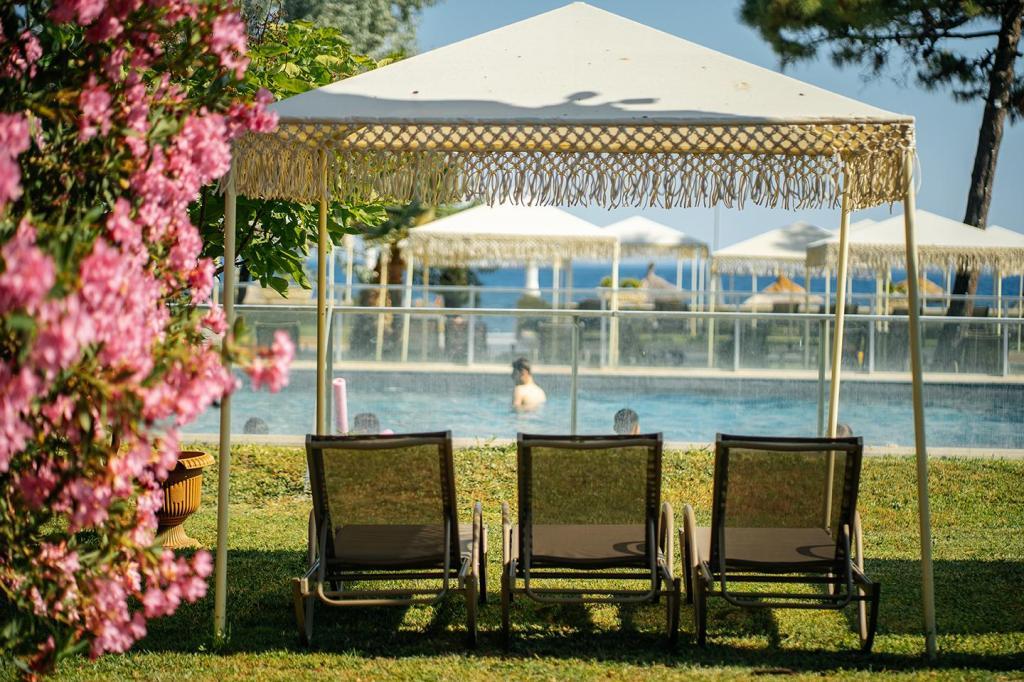 Palm Beach Otel Küçükkuyu