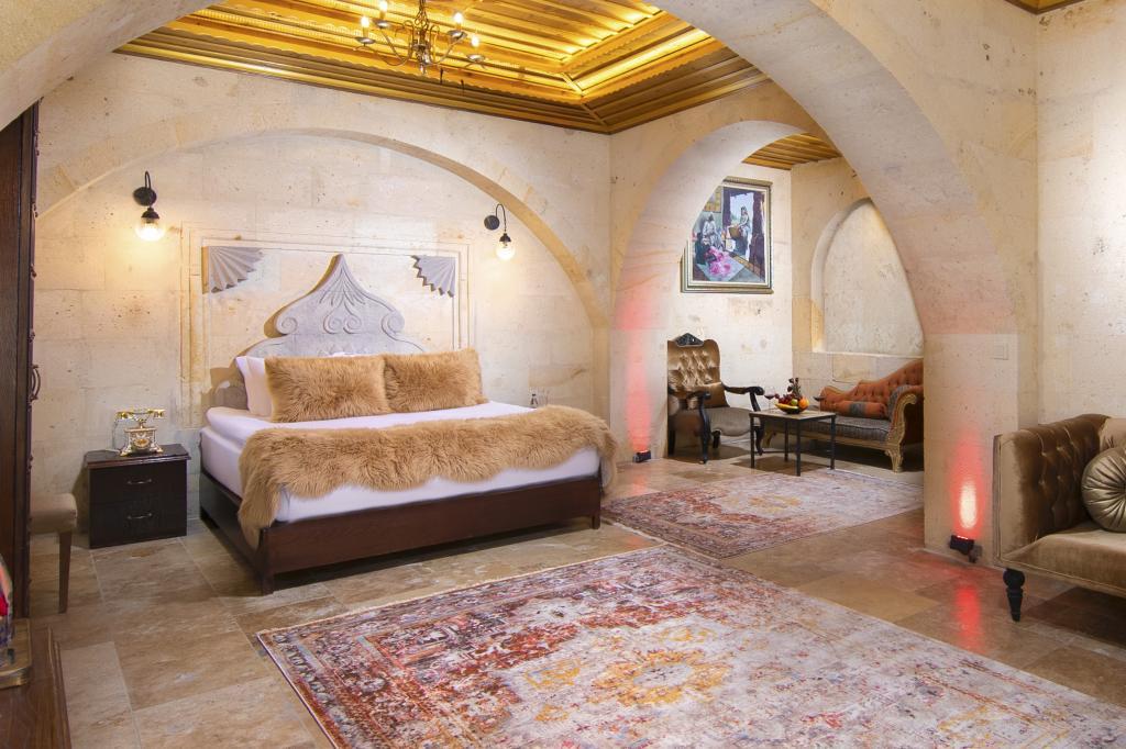 Pegasos Cave Suite — 9