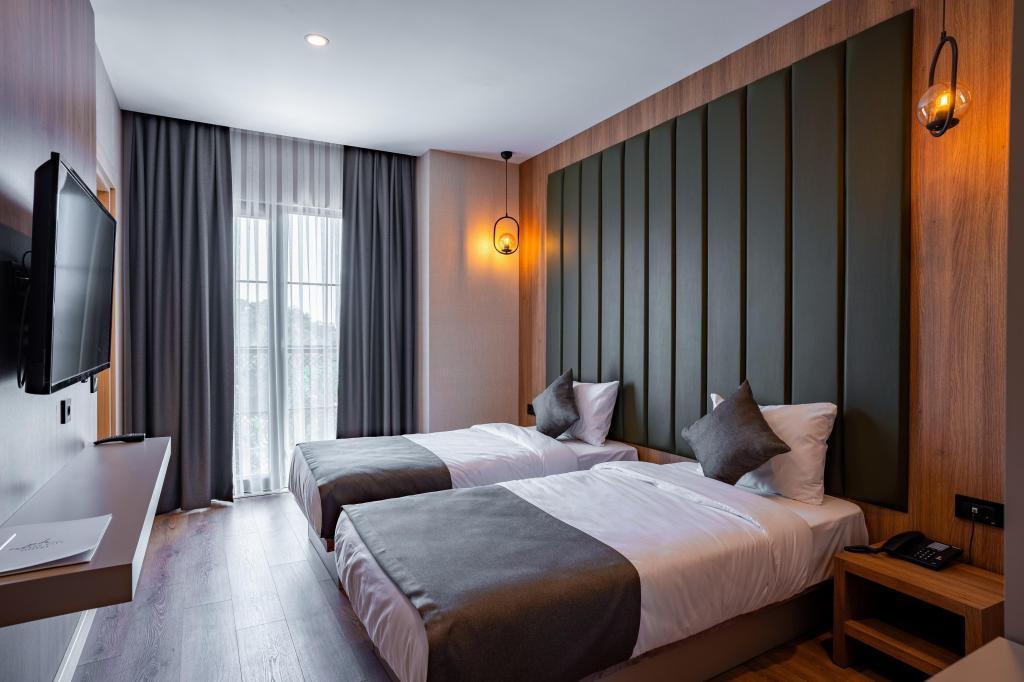 Perast City Hotel — 2