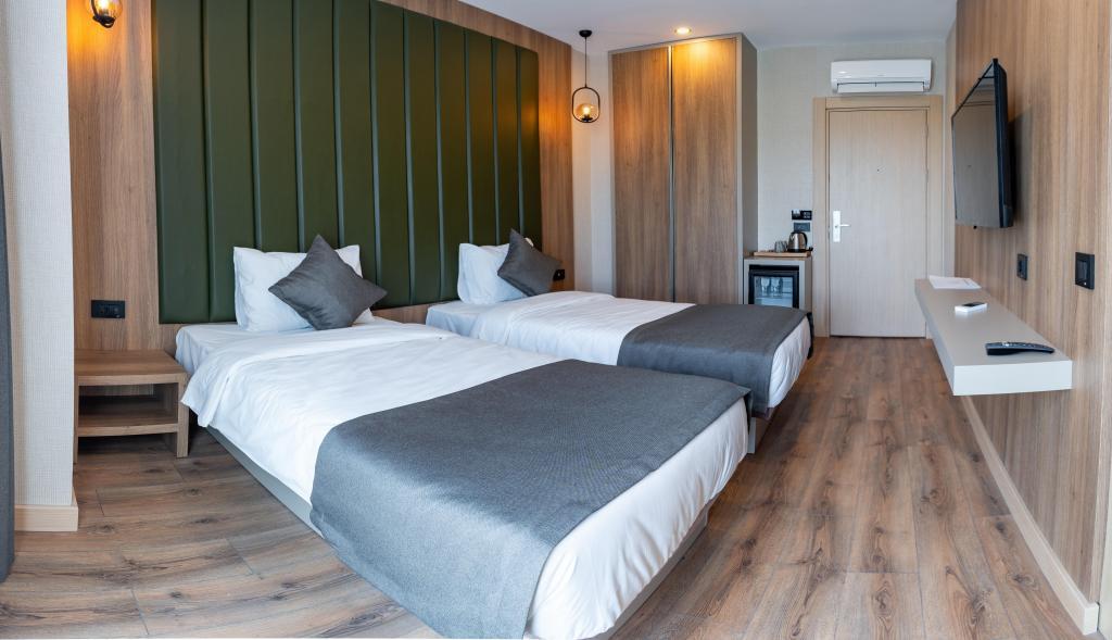 Perast City Hotel — 3