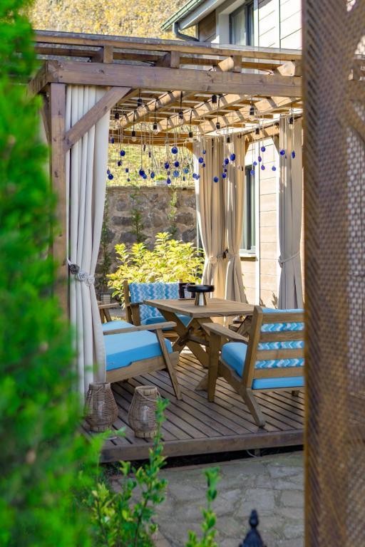 Poison Garden Suite & SPA — 3