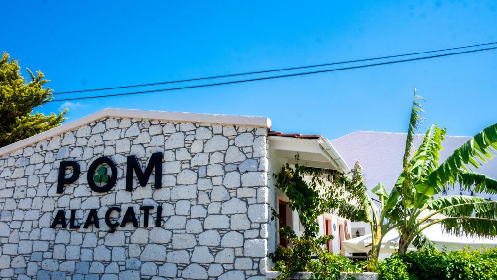 Pom Alaçatı Otel