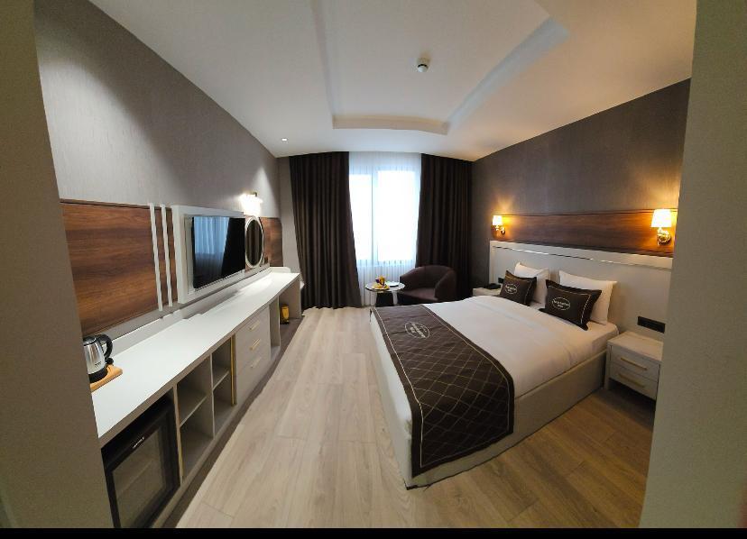 Roccia DownTown Otel — 7
