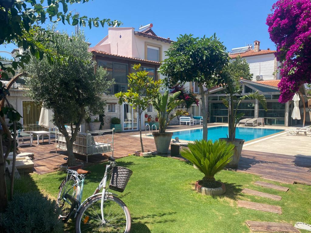 Rüzgar Gülü Butik Otel Alaçatı — 7