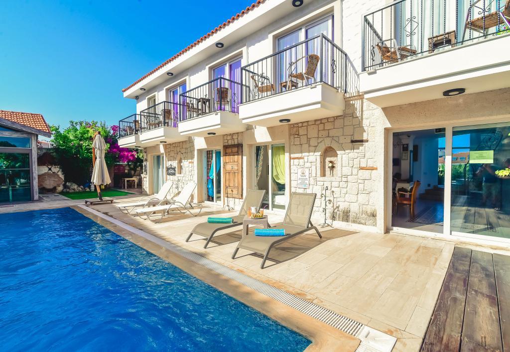 Rüzgar Gülü Butik Otel Alaçatı — 9