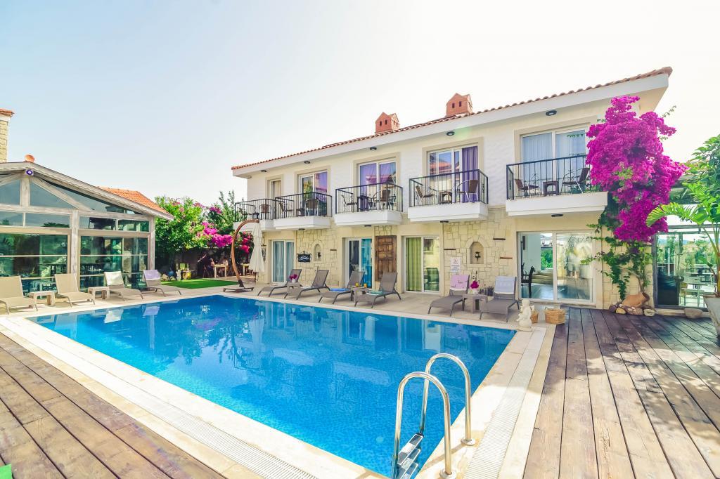 Rüzgar Gülü Butik Otel Alaçatı