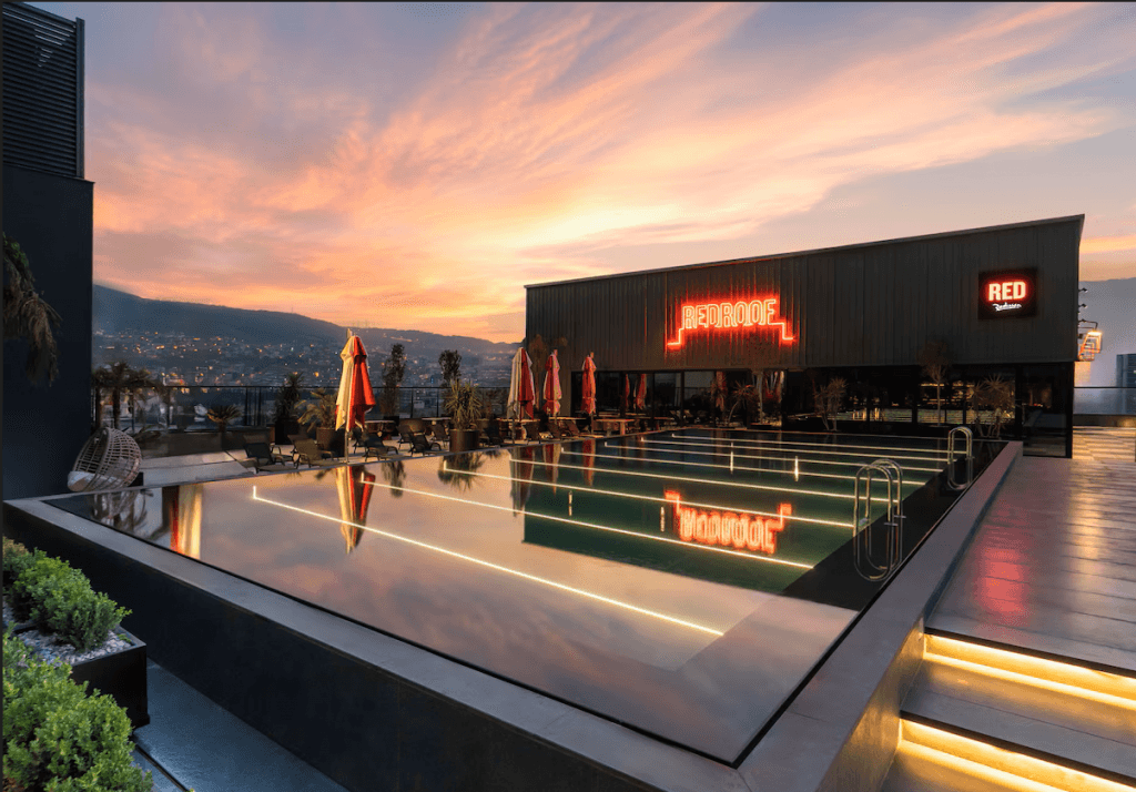 Radisson RED İzmir Point Bornova