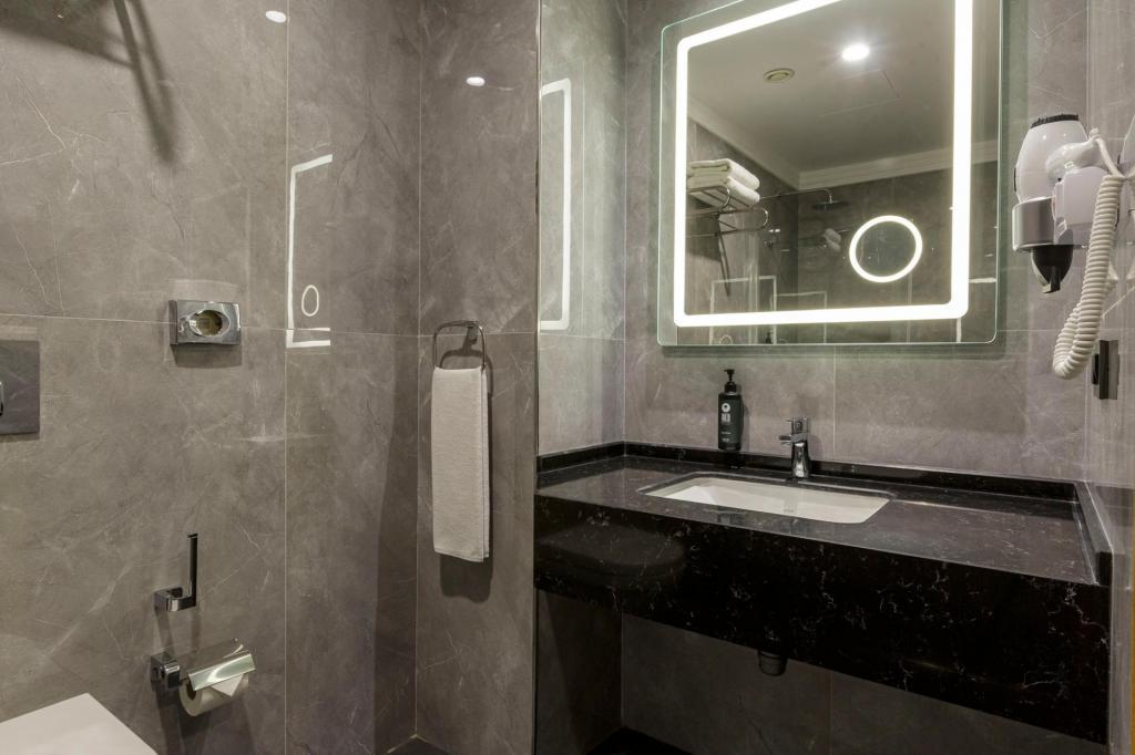 Ramada Encore By Wyndham İstanbul Şişli — 5