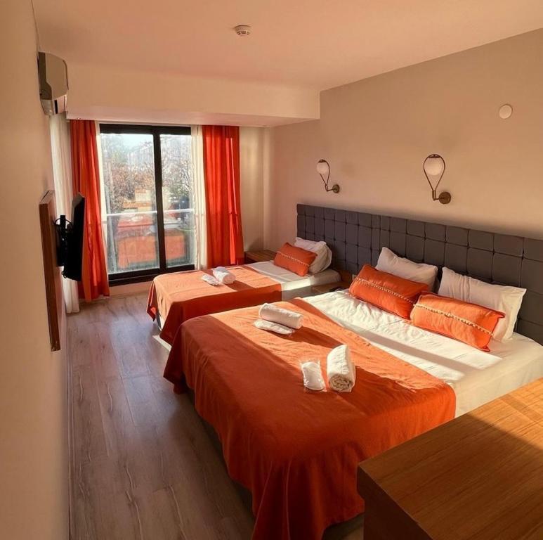 Ramona Lara Hotel — 3