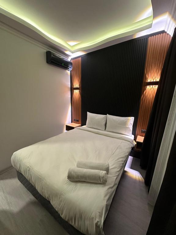 Rays Otel — 4