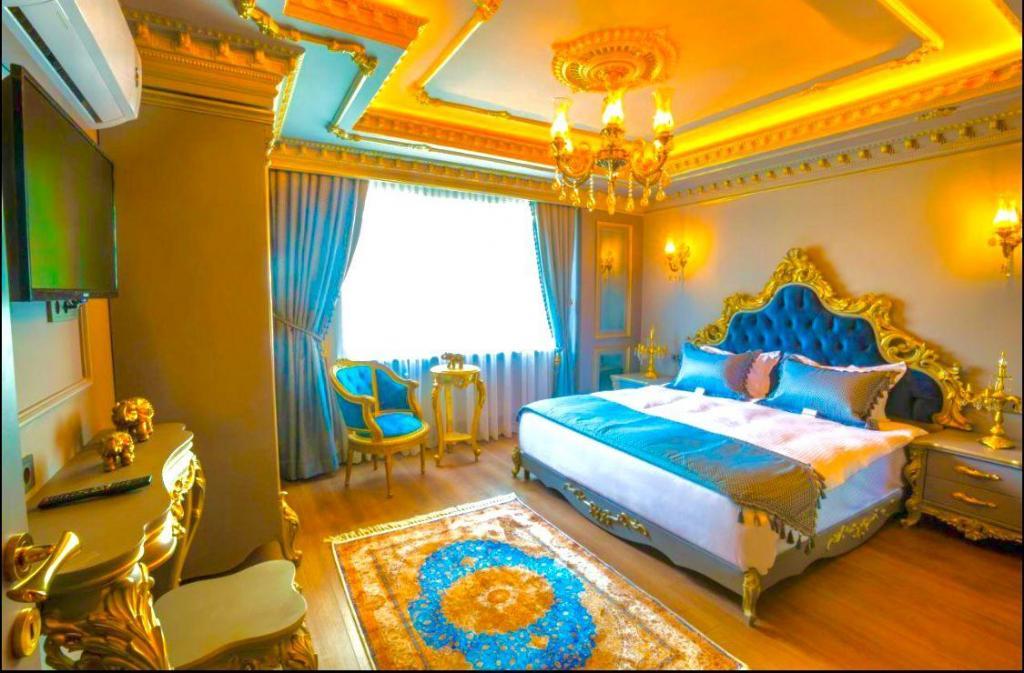 Real King Suite Hotel — 7