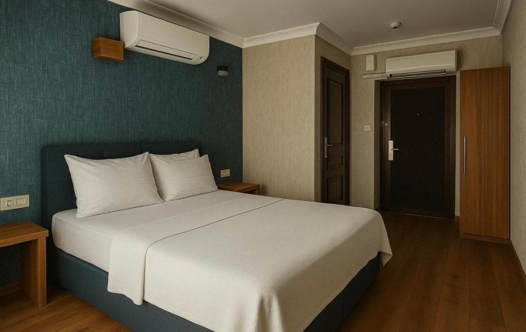 Red Green Hotel Karşıyaka — 8