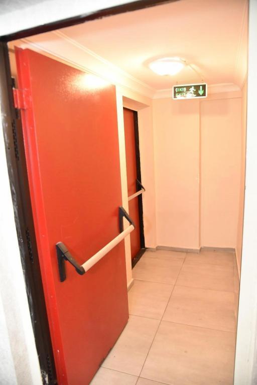 Red Green Hotel Karşıyaka — 2