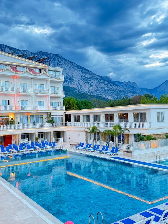 SL La Perla Hotel Kemer — 2
