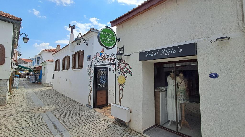 Sığacık Armola Pansiyon Cafe — 2