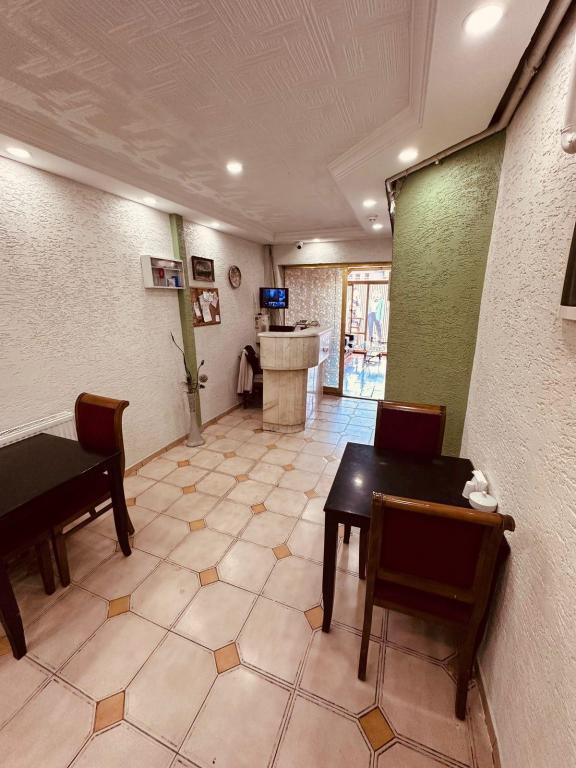 SERA HOTEL — 6