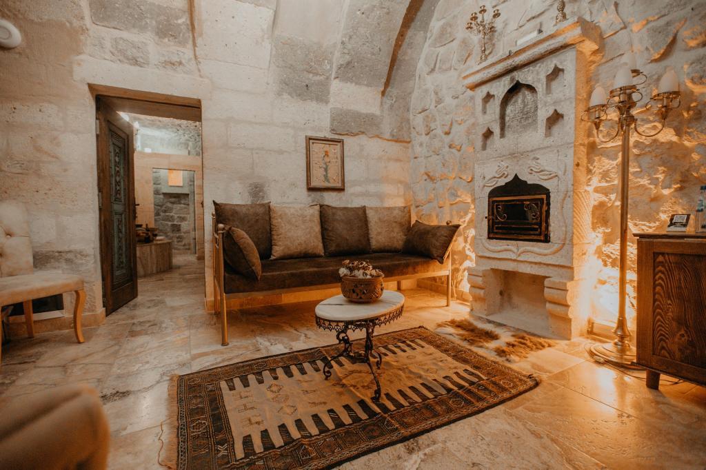 Serenus Cave Suites — 5