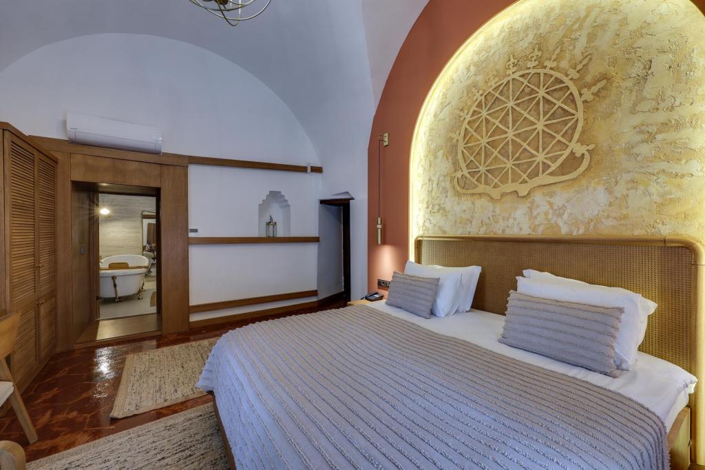 Silk Road Museum Hotel — 3