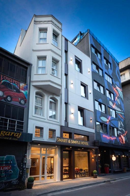Smart and Simple Hotel Karakoy — 8