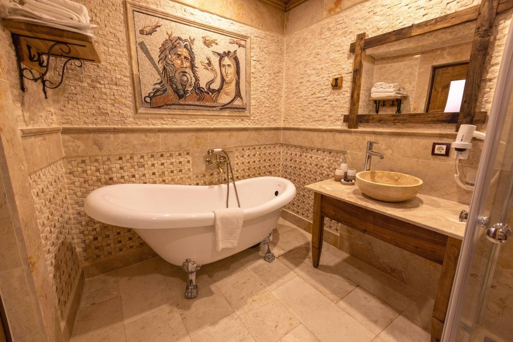 Sultan Cave Suites — 10