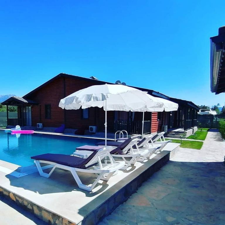 Summertime Bungalows — 6
