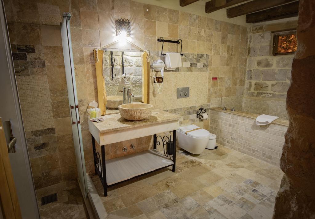 Sur Cave Suites — 10