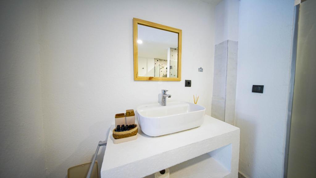 Thanos Hotel — 10