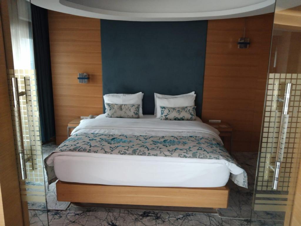 The Crater Hotel — 6