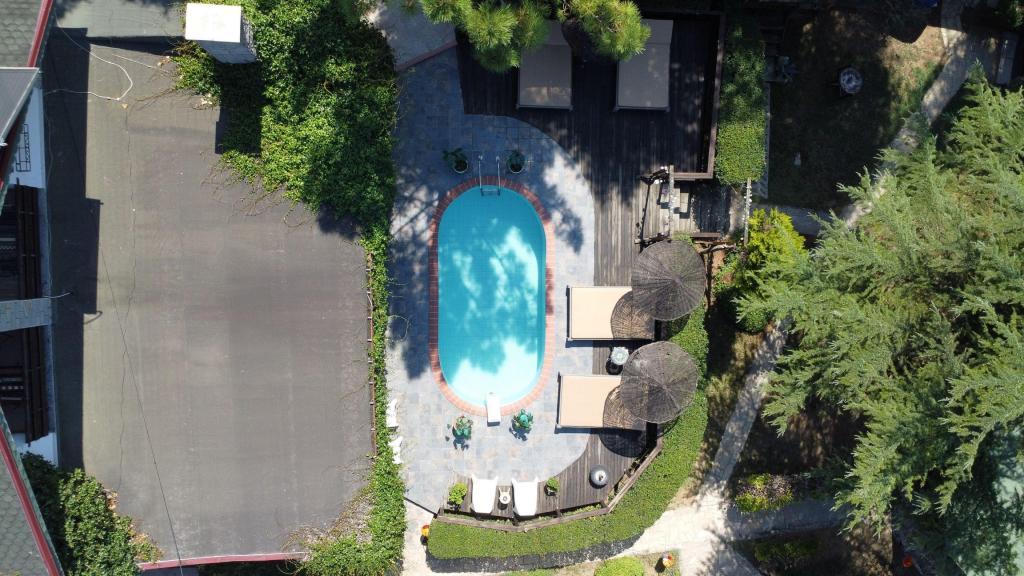 Tree Tops Park Hotel — 6