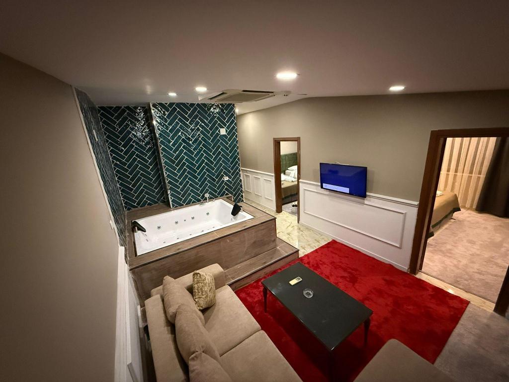 Uğur BYC Hotel — 9