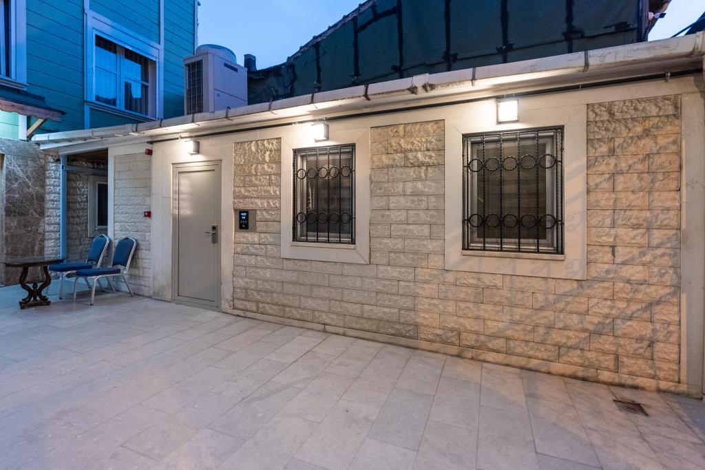 Valens Boutique Hotel — 4