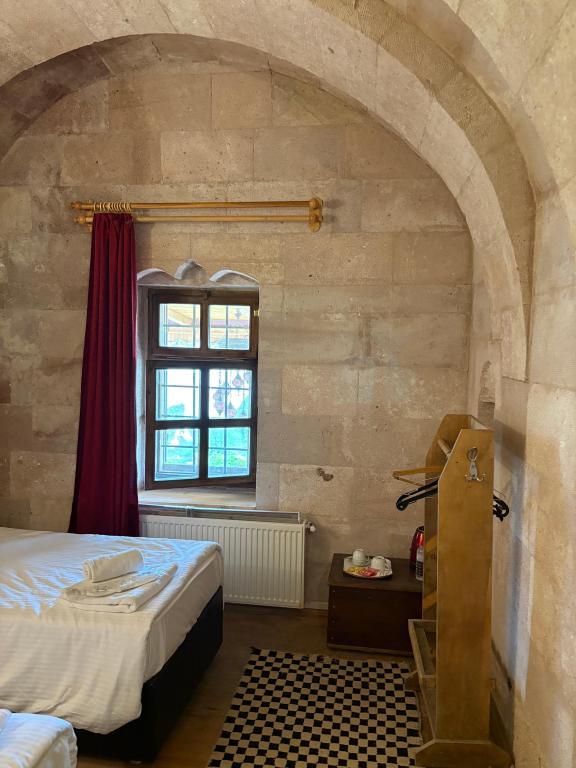 Valley Inn Cave Hotel — 4