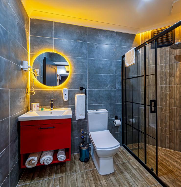 Viv City Hotel — 4