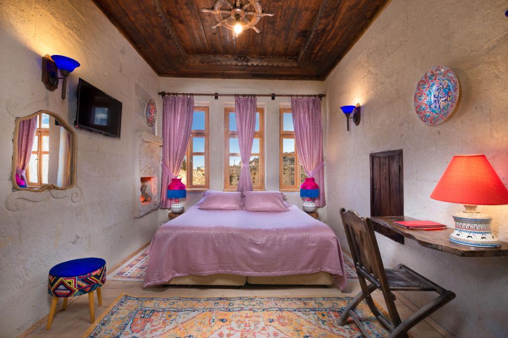 Splendid Cave Hotel — 2