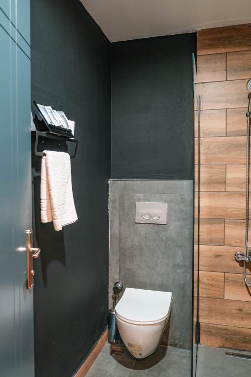 Eva Hotel — 3