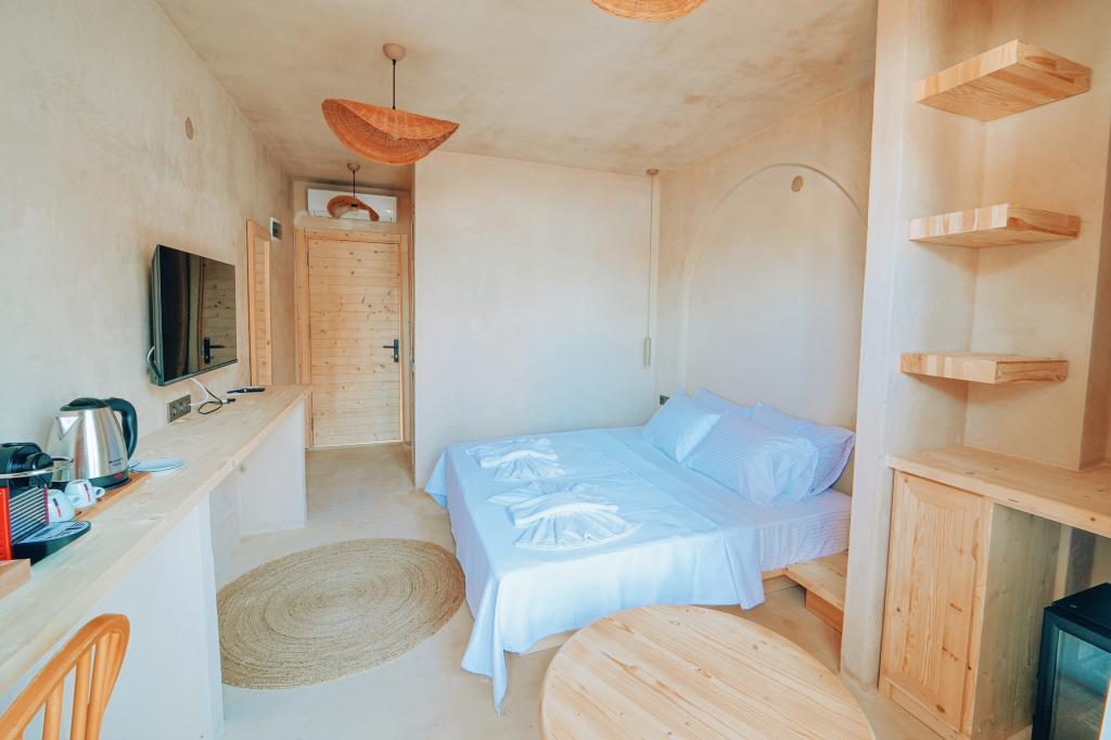 Felix Rooms — 2