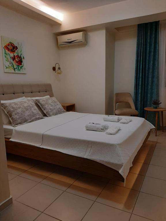 Delos Otel — 4