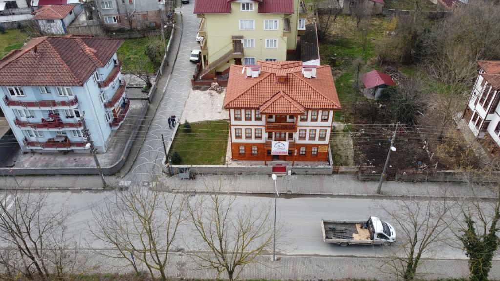 Utku Konağı — 9