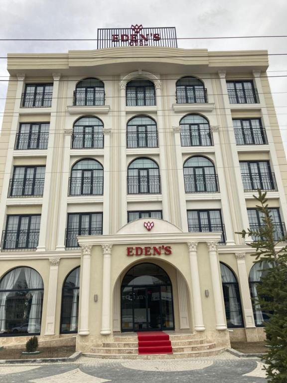 Edens Hotel VAN — 7