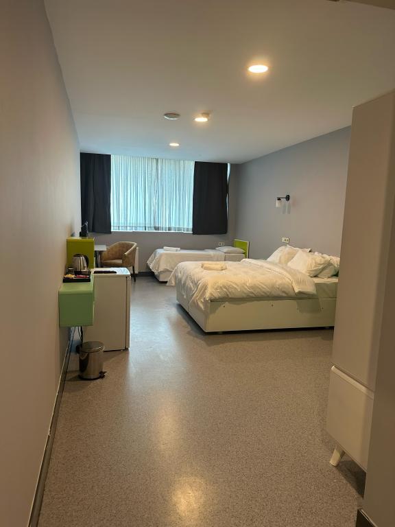 Aderans Hotel — 10