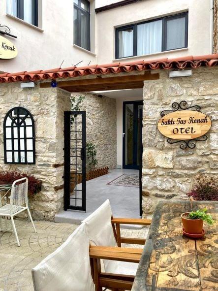 Saklı Taş Konak Hotel Urla — 3